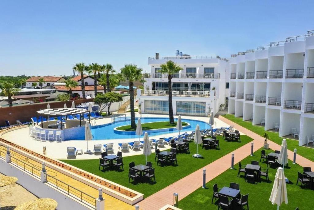 Mimoza Beachfront Hotel & Restaurant Фамагуста Екстер'єр фото