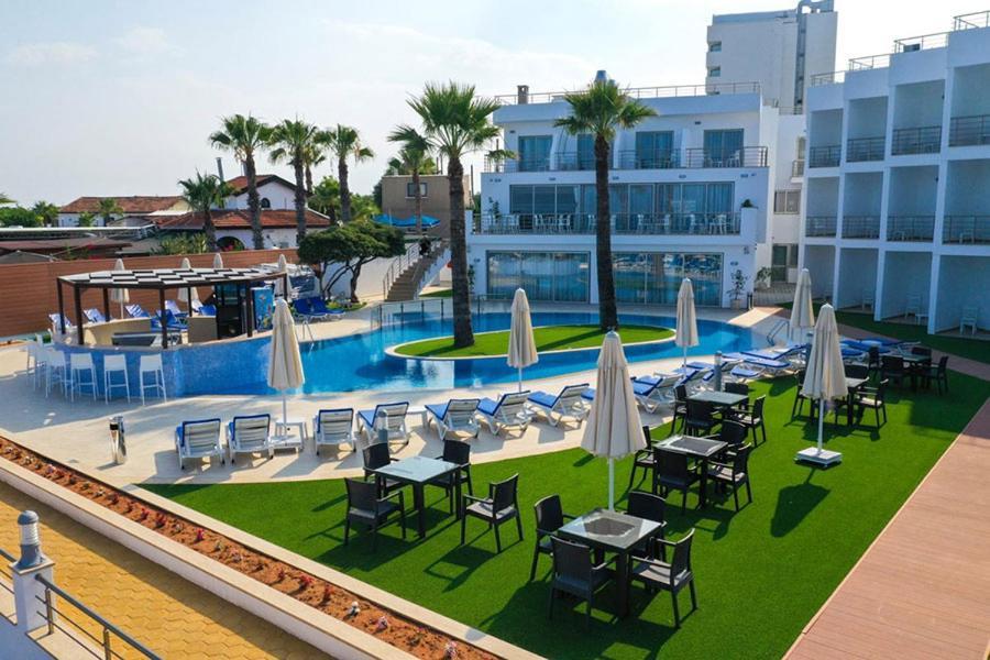 Mimoza Beachfront Hotel & Restaurant Фамагуста Екстер'єр фото