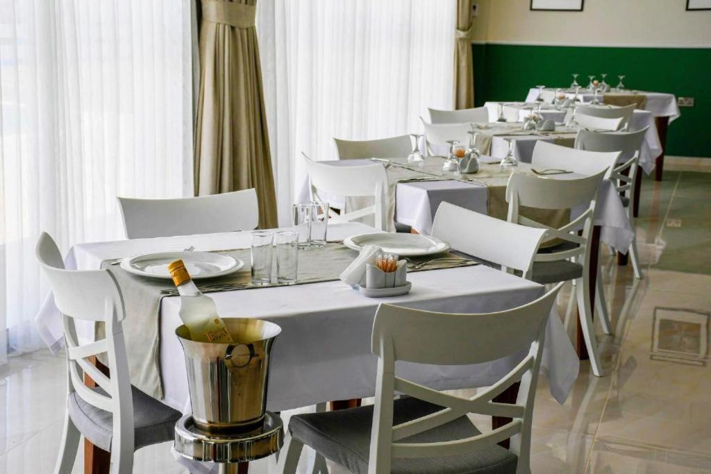 Mimoza Beachfront Hotel & Restaurant Фамагуста Екстер'єр фото