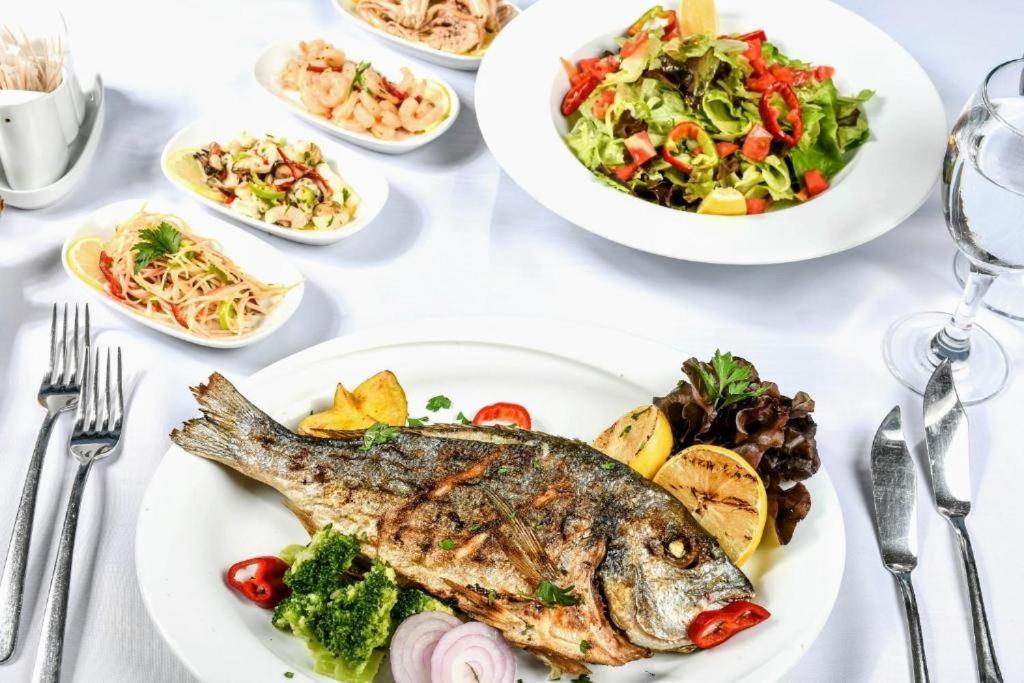 Mimoza Beachfront Hotel & Restaurant Фамагуста Екстер'єр фото