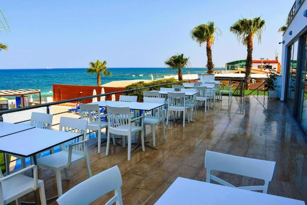 Mimoza Beachfront Hotel & Restaurant Фамагуста Екстер'єр фото